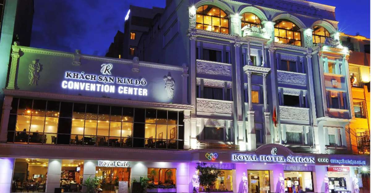 Hình ảnh Royal Hotel Saigon nhìn từ bên ngoài