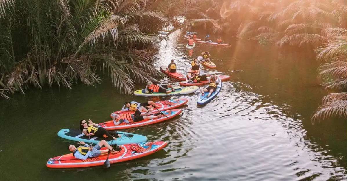 Khóa học chèo thuyền SUP và tour chèo SUP sông Sài Gòn