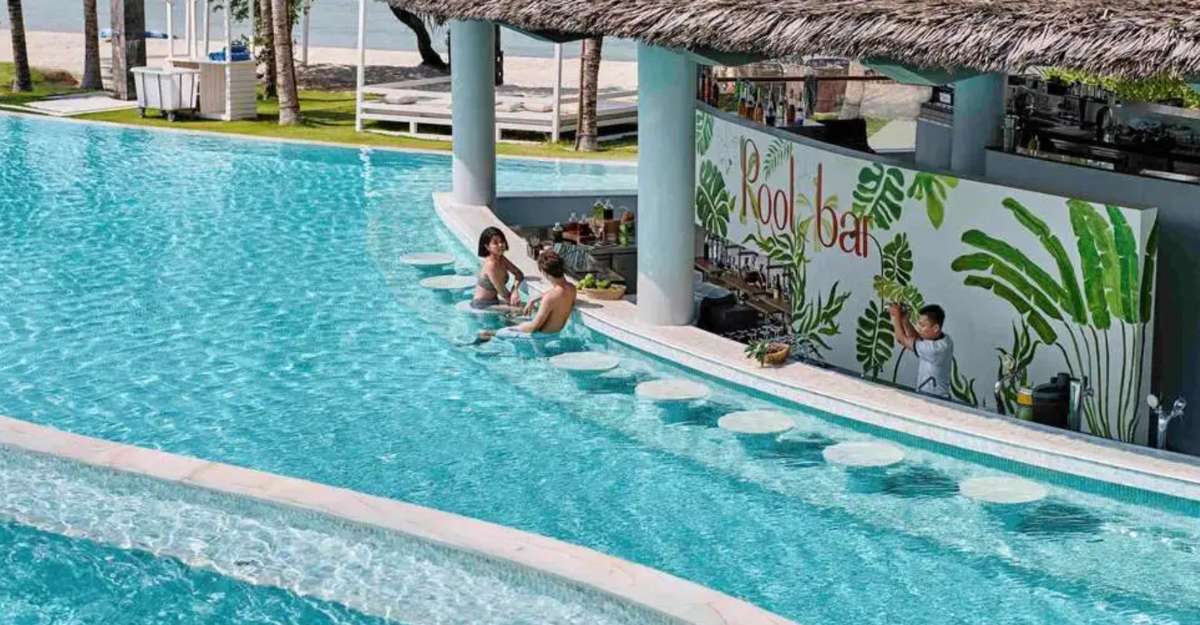 Pool Bar tại Premier Village Phú Quốc