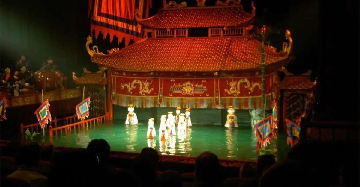 Show múa rối nước Thăng Long