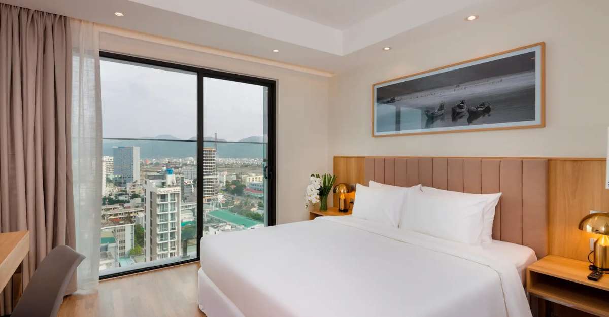 Phòng Deluxe Double City View tại Nagar Hotel Nha Trang