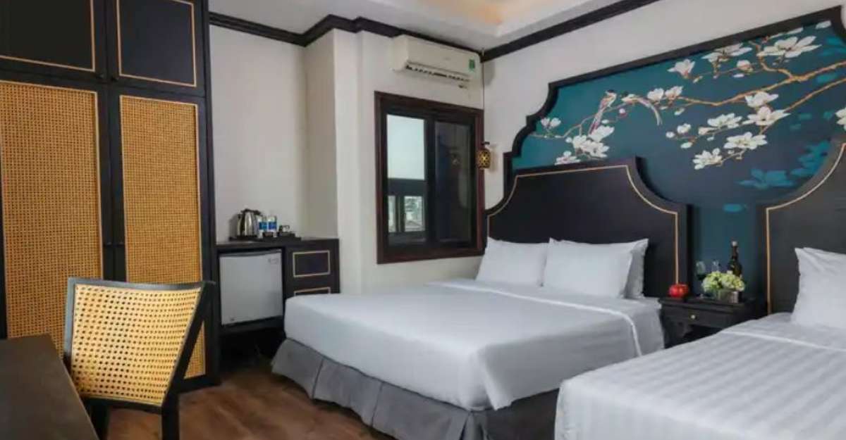 Không gian phòng Superior Family tại Queen Light Hotel