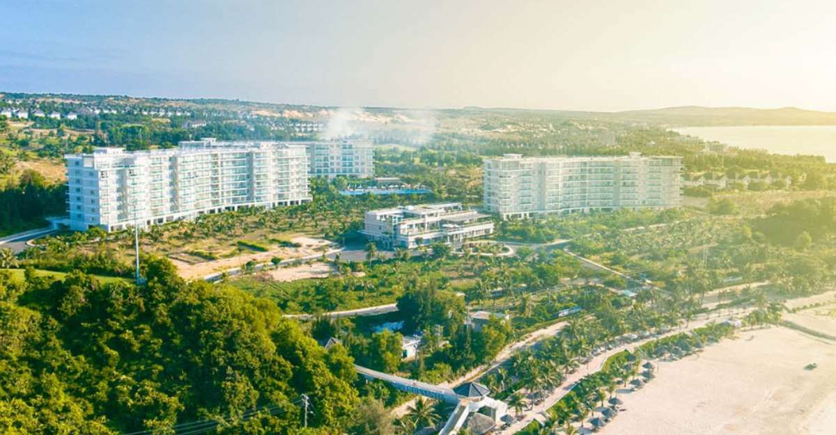 Khuôn viên siêu rộng rãi của Sea Links Beach Resort & Golf