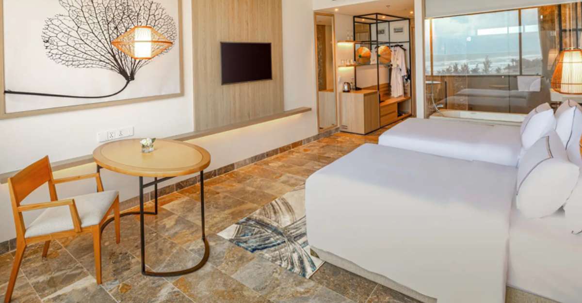 Melia Danang Beach Resort phòng Double Or Twin Deluxe
