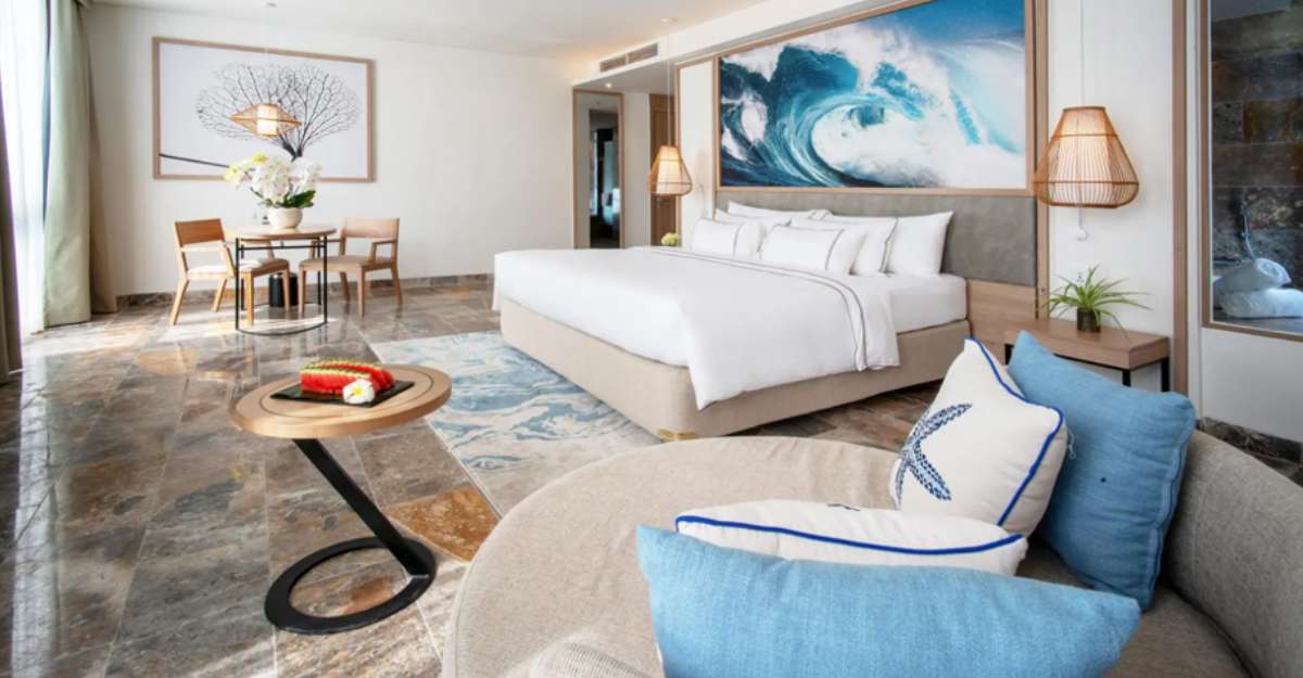 Melia Danang Beach Resort phòng Grand Premium