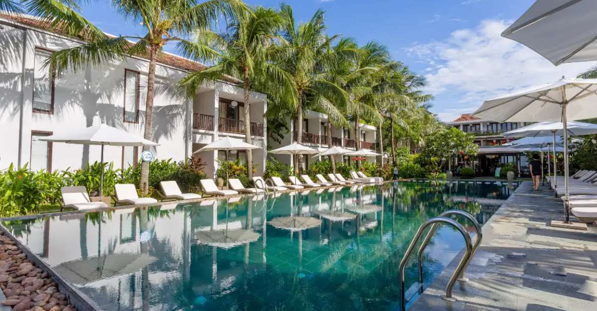 Hồ bơi tại Emerald Hoi An Riverside Resort