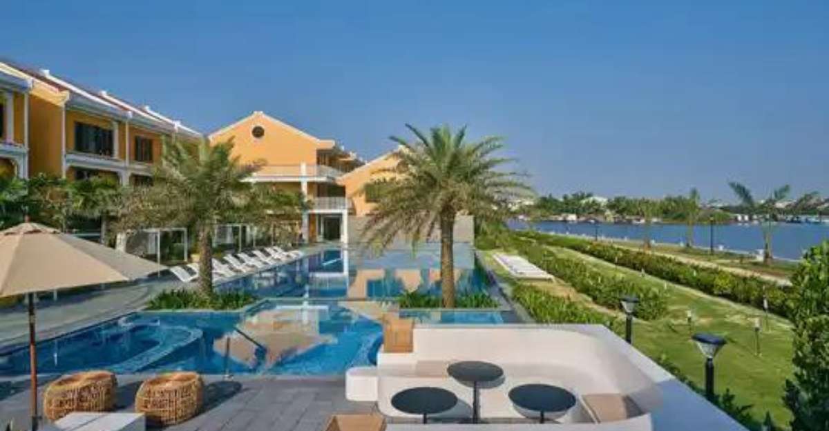 Hồ bơi ngoài trời tại Bay Resort Hoi An