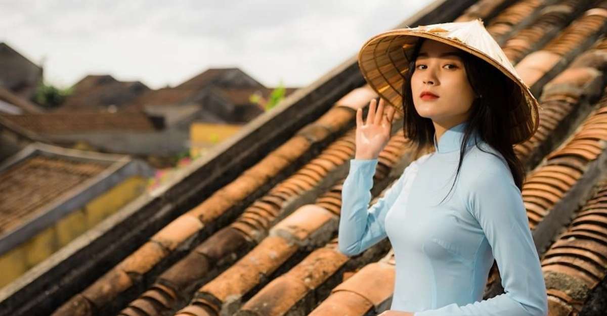 Chụp hình nghệ thuật với áo dài
