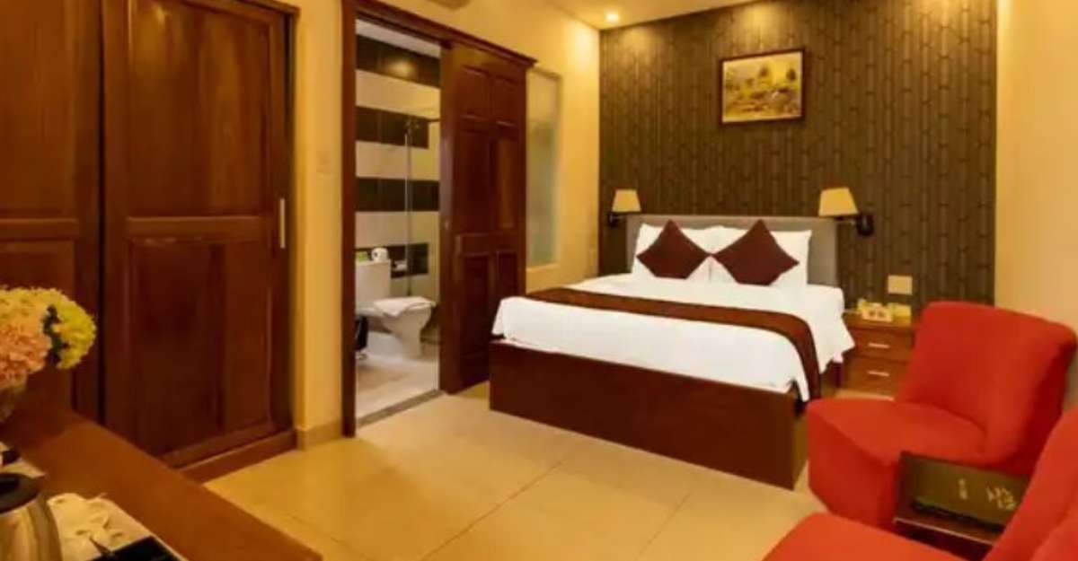 Superior Double tại Airport Saigon Hotel