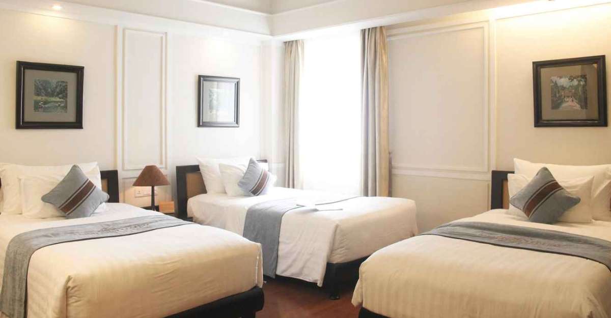 Ninh Binh Legend Hotel phòng Deluxe Triple