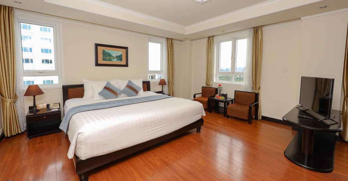 Suite Double City View Or Mountain View tại Ninh Binh Legend Hotel