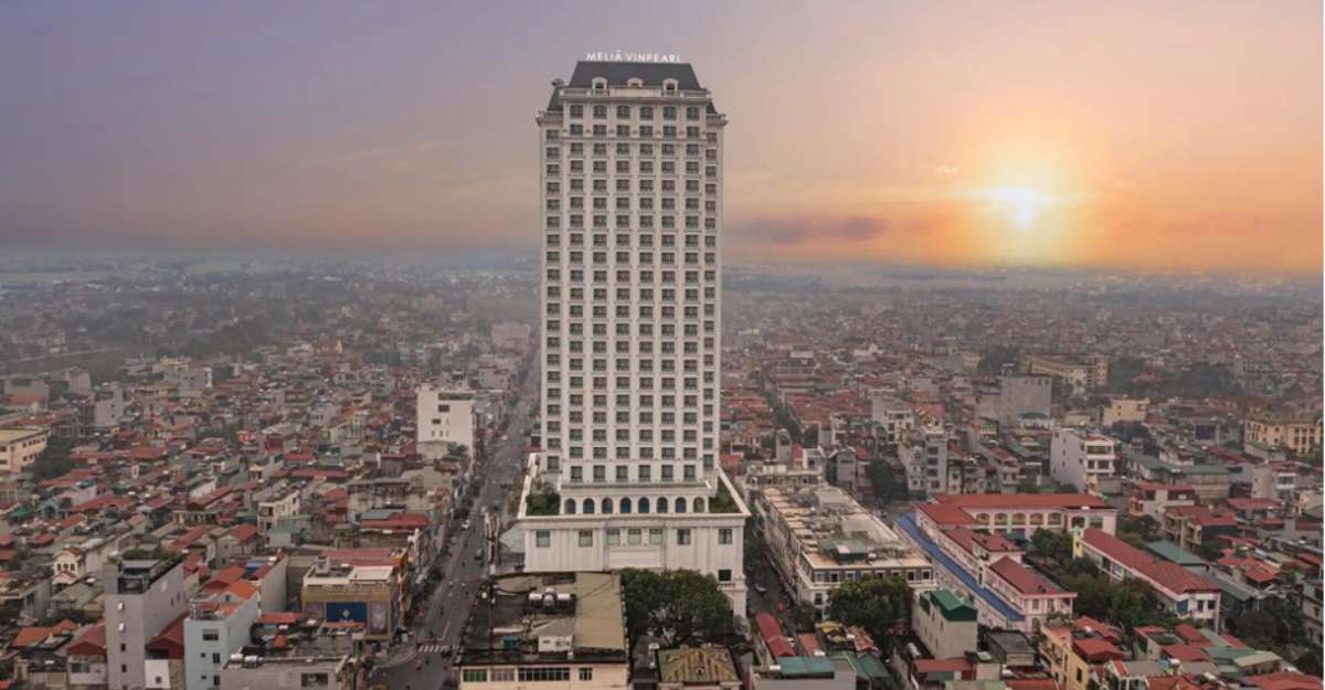 Ảnh Melia Vinpearl Phu Ly khi nhìn từ bên ngoài