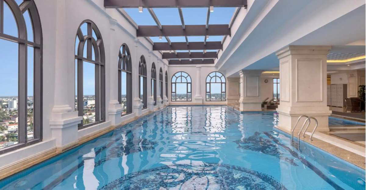Bể bơi bốn mùa tại Melia Vinpearl Phu Ly