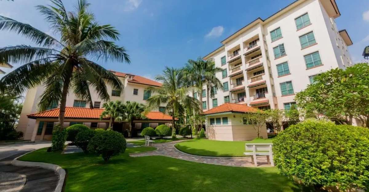 Diamond Westlake Suites