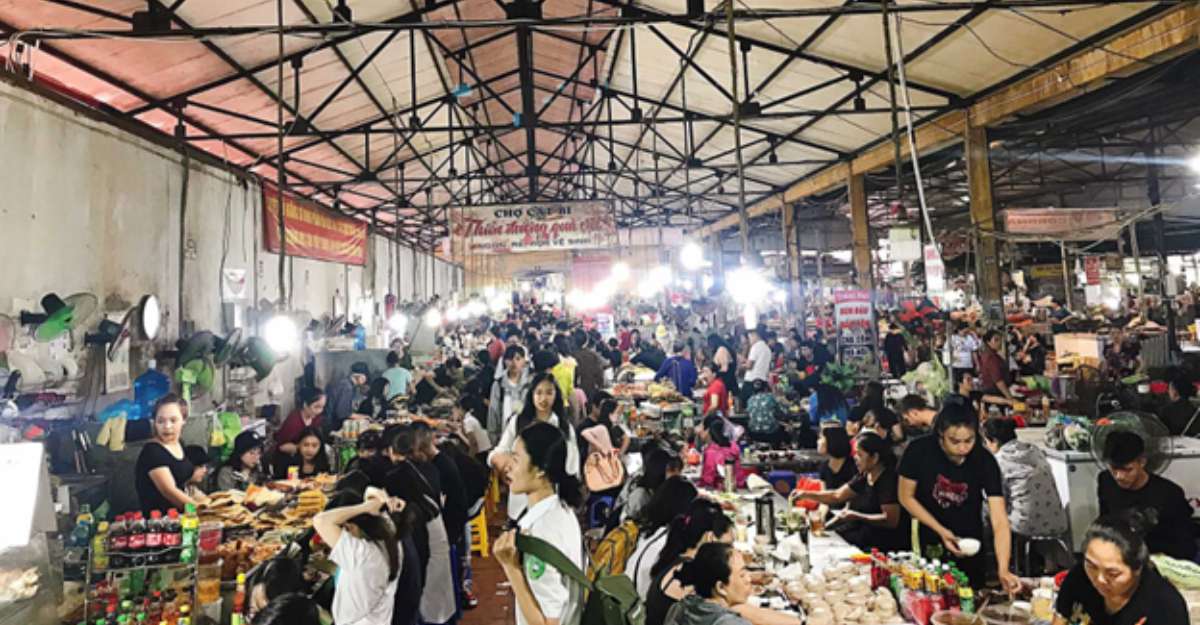 Ẩm thực chợ Cát Bi luôn khiến các du khách phải trầm trồ ngạc nhiên