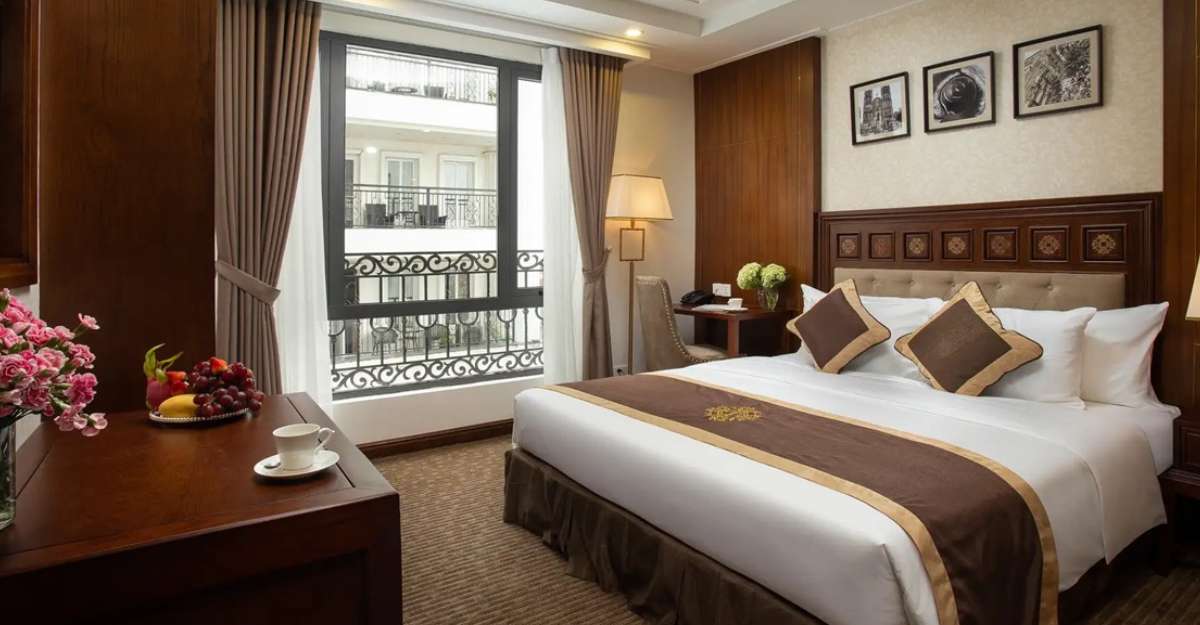 Phòng Junior Suite Double City View tại Rex Hanoi Hotel