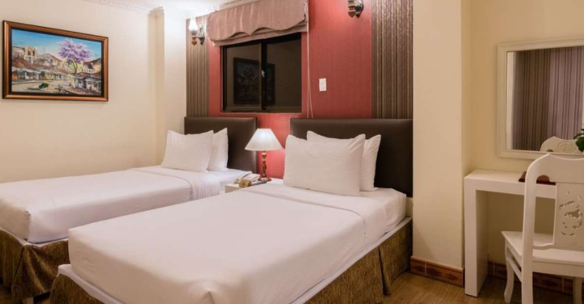 Không gian phòng Comfy Twin tại Asian Ruby Center Point Hotel