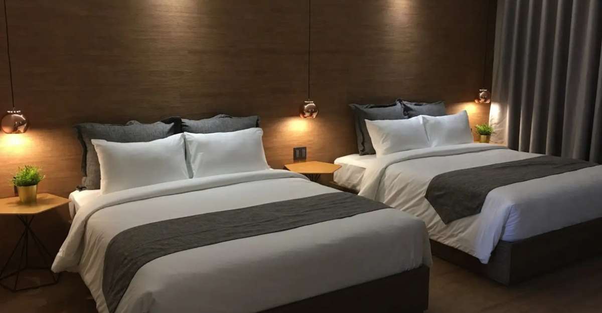Phòng Superior Family tại The Luxe Hotel
