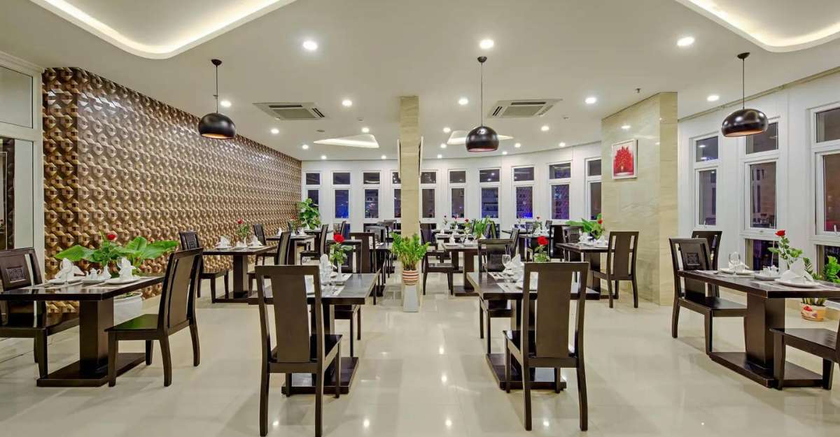 Không gian Golden Star Hotel Đà Nẵng nhà hàng