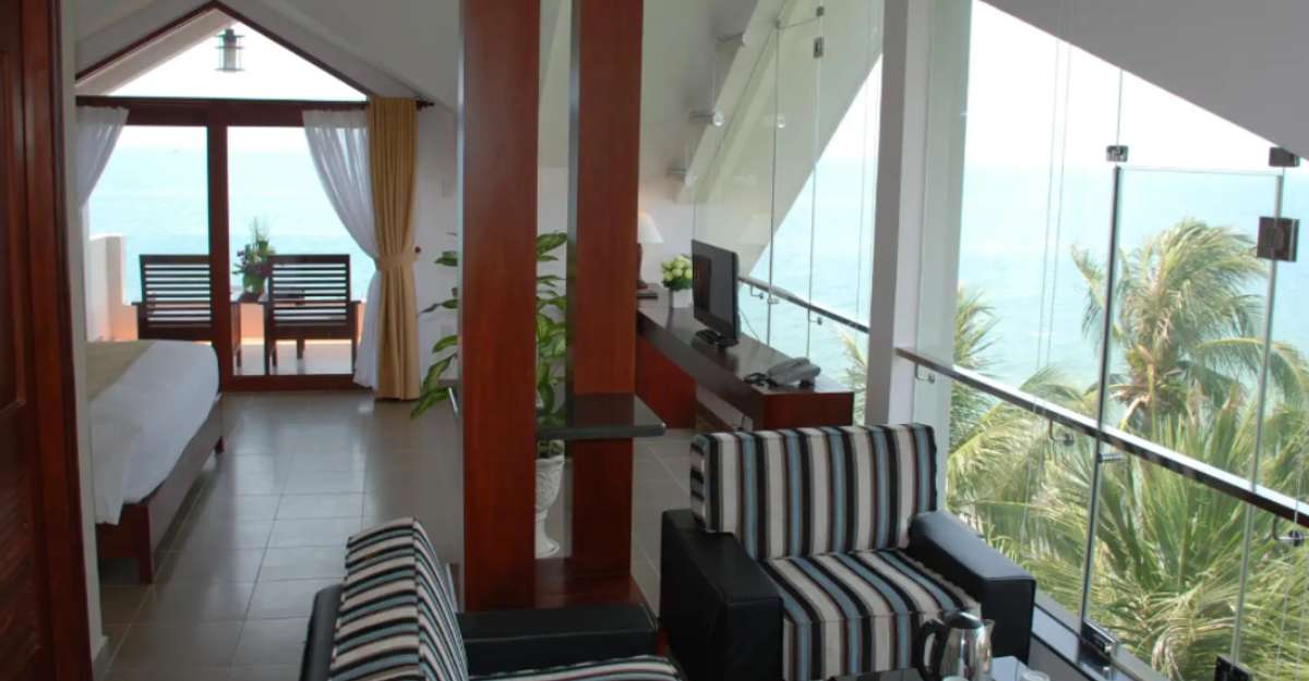 King Suite With Sea View tại Canary Beach Resort