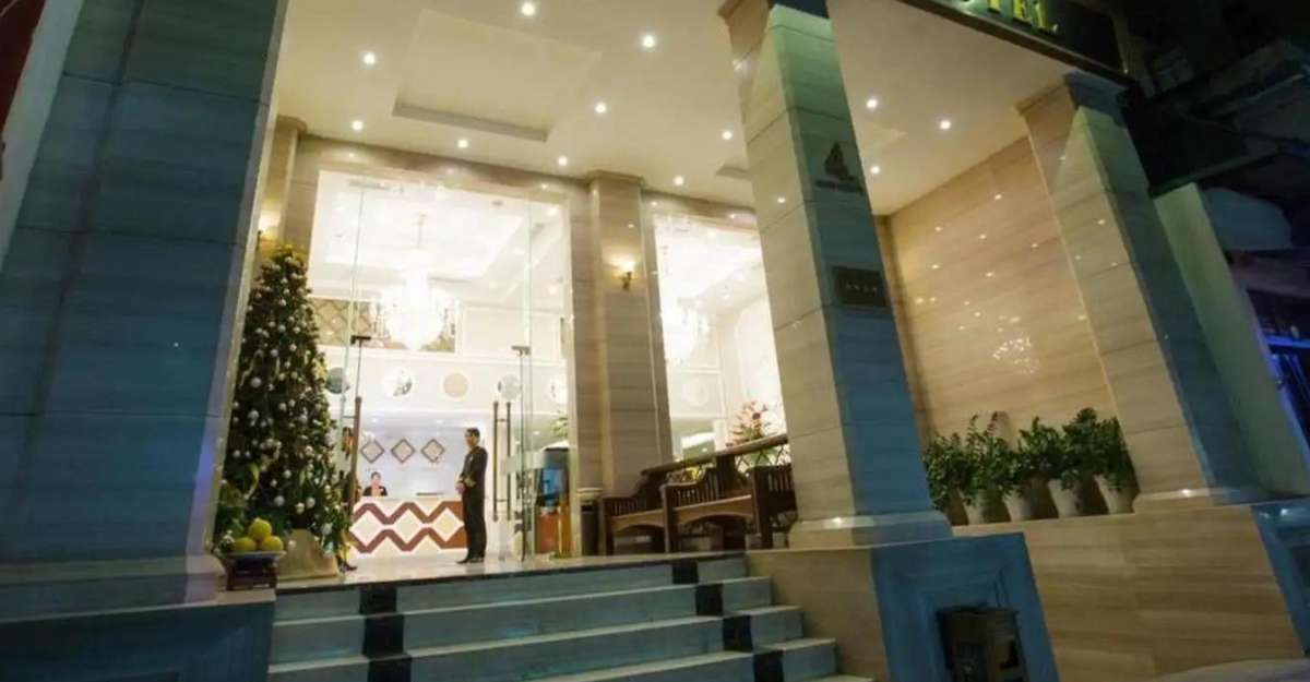 Chalcedony Hotel nhìn từ bên ngoài