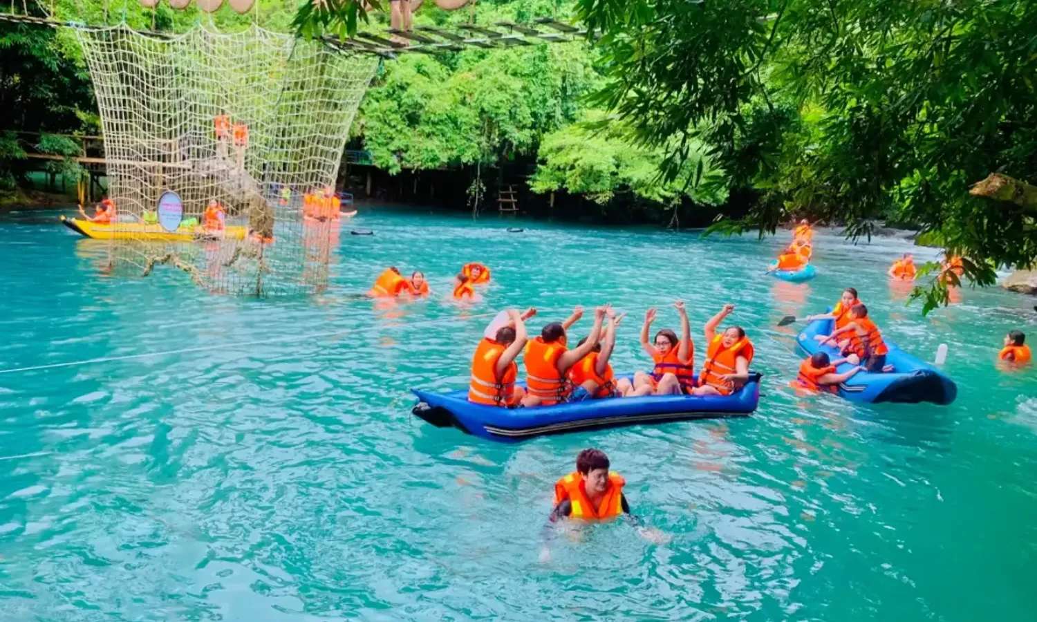 Suối Moọc Quảng Bình