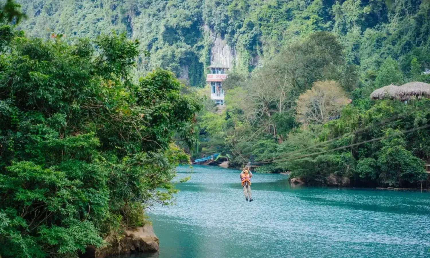 Sông Cháy Hang Tối Quảng Bình