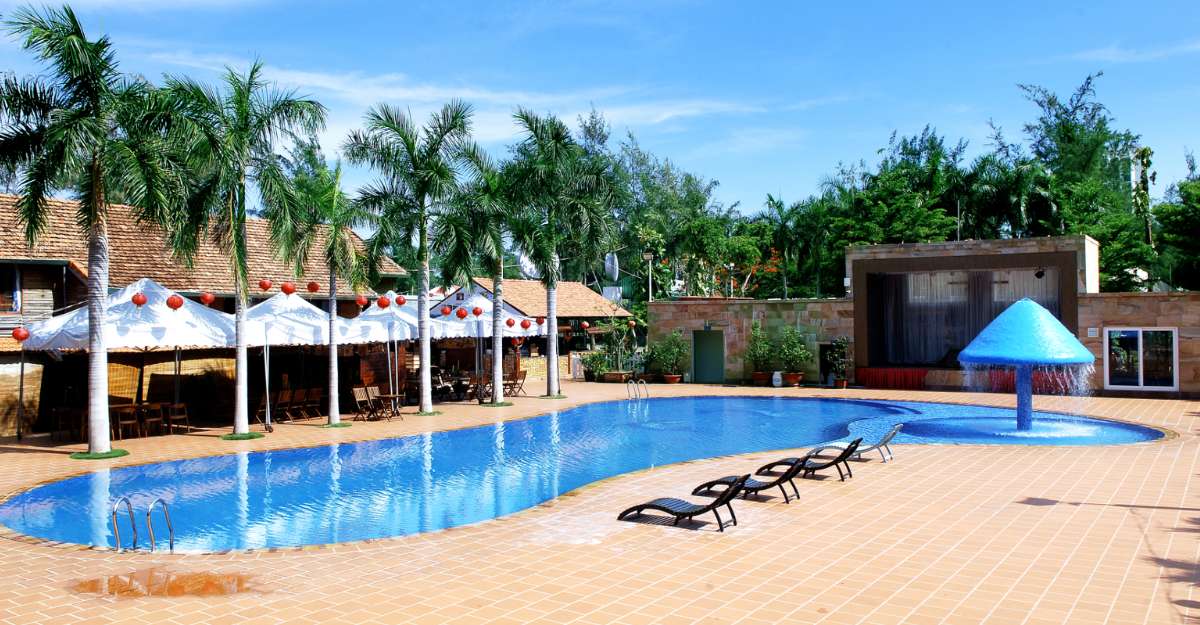 Hồ bơi tại New Wave Hotel Vũng Tàu