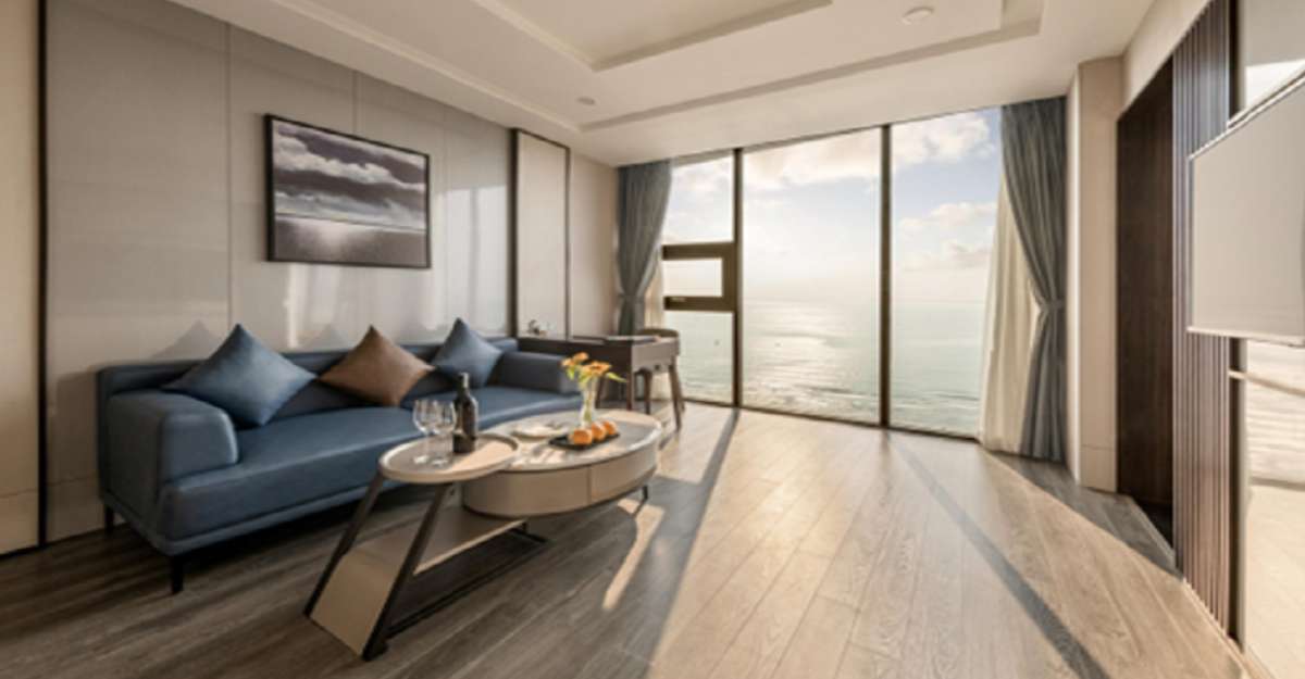 Phòng Grand Suite Double tại Mangata Beachfront Hotel