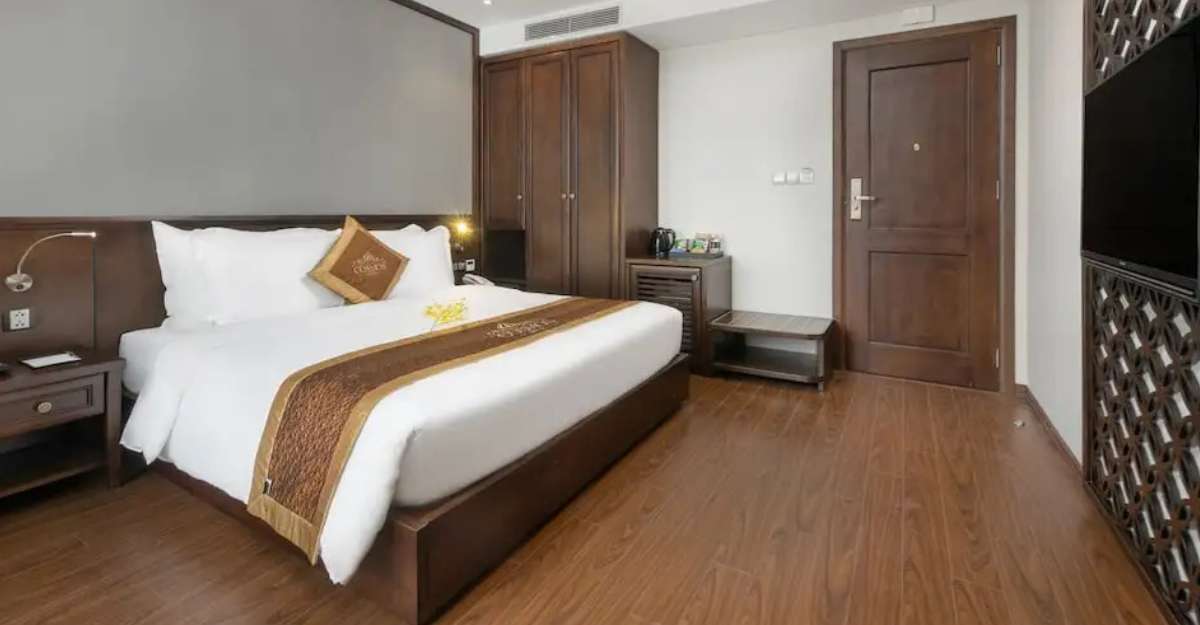 Cosmos Hotel Danang phòng Deluxe Double Or Twin City View