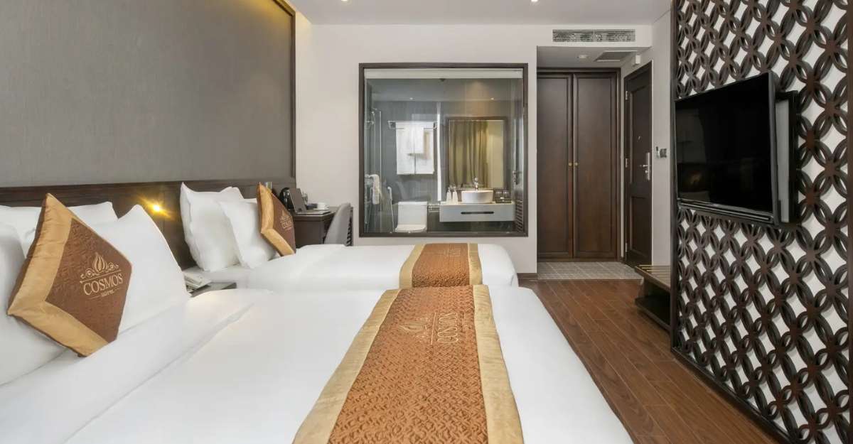 Phòng Grand Deluxe Triple tại Cosmos Hotel Danang
