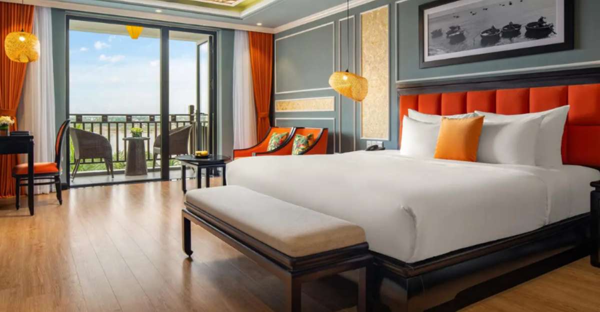 Deluxe Balcony City View tại Bel Marina Hoi An Resort