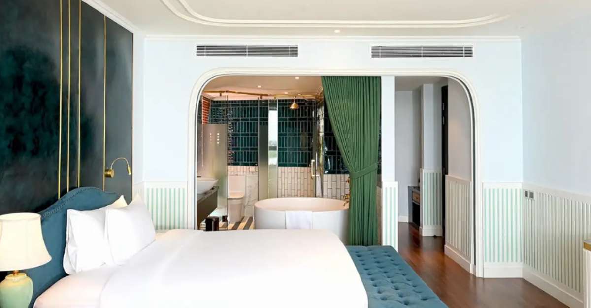 Premier Junior Suite Town View tại Bel Marina Hoi An Resort