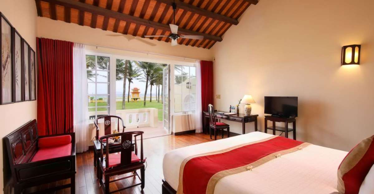 Không gian phòng Deluxe Double tại Victoria Hoi An Beach Resort and Spa