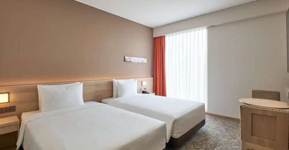 Không gian phòng Superior Twin của khách sạn Sotetsu Grand Fresa Saigon