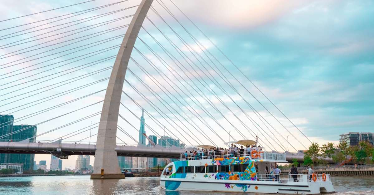 Chuyến đi ngắm cảnh trên sống cùng Saigon Watergo