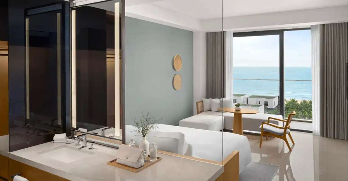 Phòng Premier Deluxe Double Ocean View tại Shilla Monogram Quangnam Danang