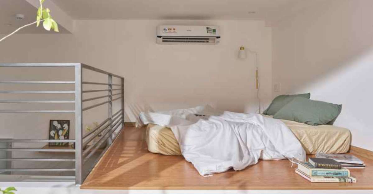 Ánh sáng tự nhiên len lỏi mọi ngóc ngách của căn phòng