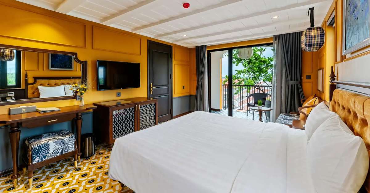 Son Hoi An Boutique Hotel And Spa phòng Deluxe Double or Twin with City View