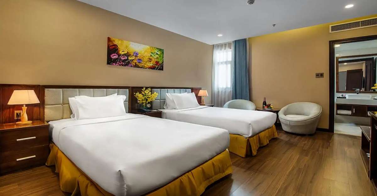 Phòng Deluxe Twin tại Yarra Ocean Suites Danang