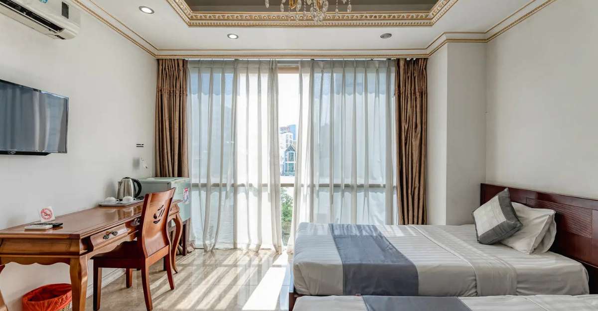 Phòng Luxury tại Happy Land Hotel