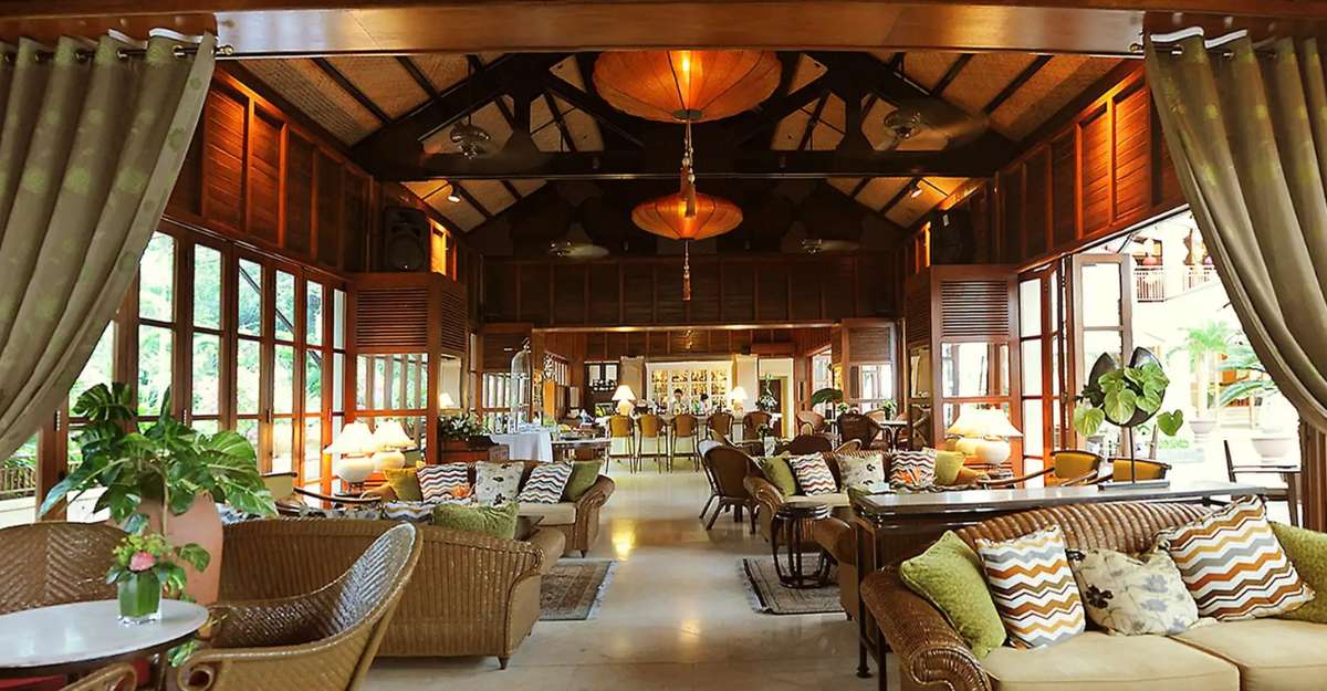 Hải Vân Lounge tại Khách sạn Furama Đà Nẵng