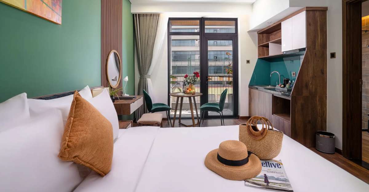 Chi House Danang phòng Studio King With Pool View