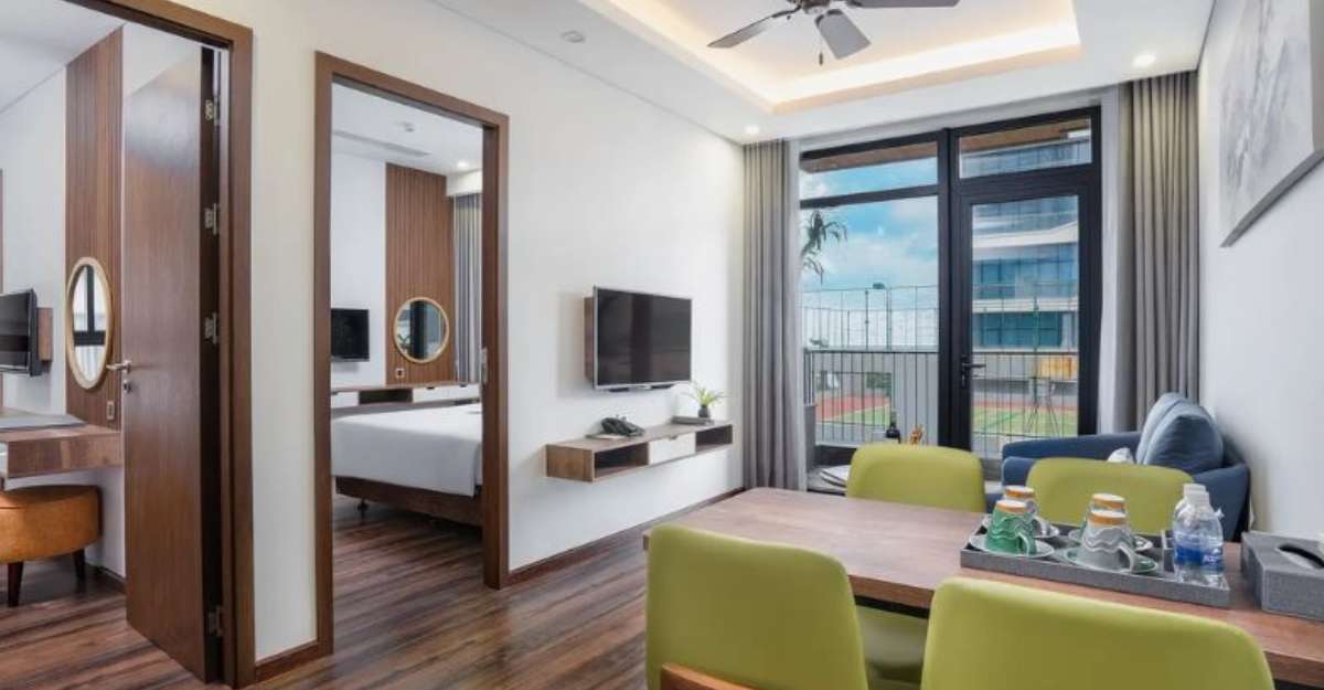 Chi House Danang phòng 2-bedroom Apartment With Balcony Partial Ocean View