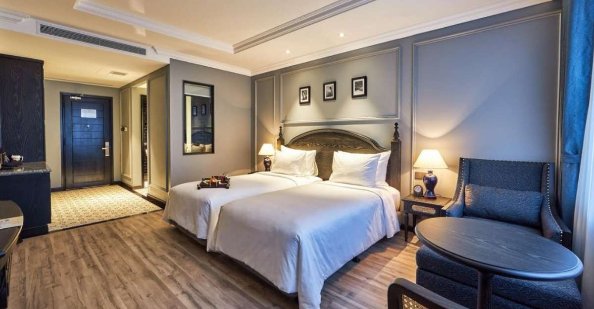 Không gian phòng Executive Twin tại Hotel D'Melin