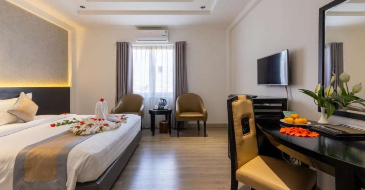 Không gian phòng Deluxe Double tại Rosaleen Boutique Hotel Hue