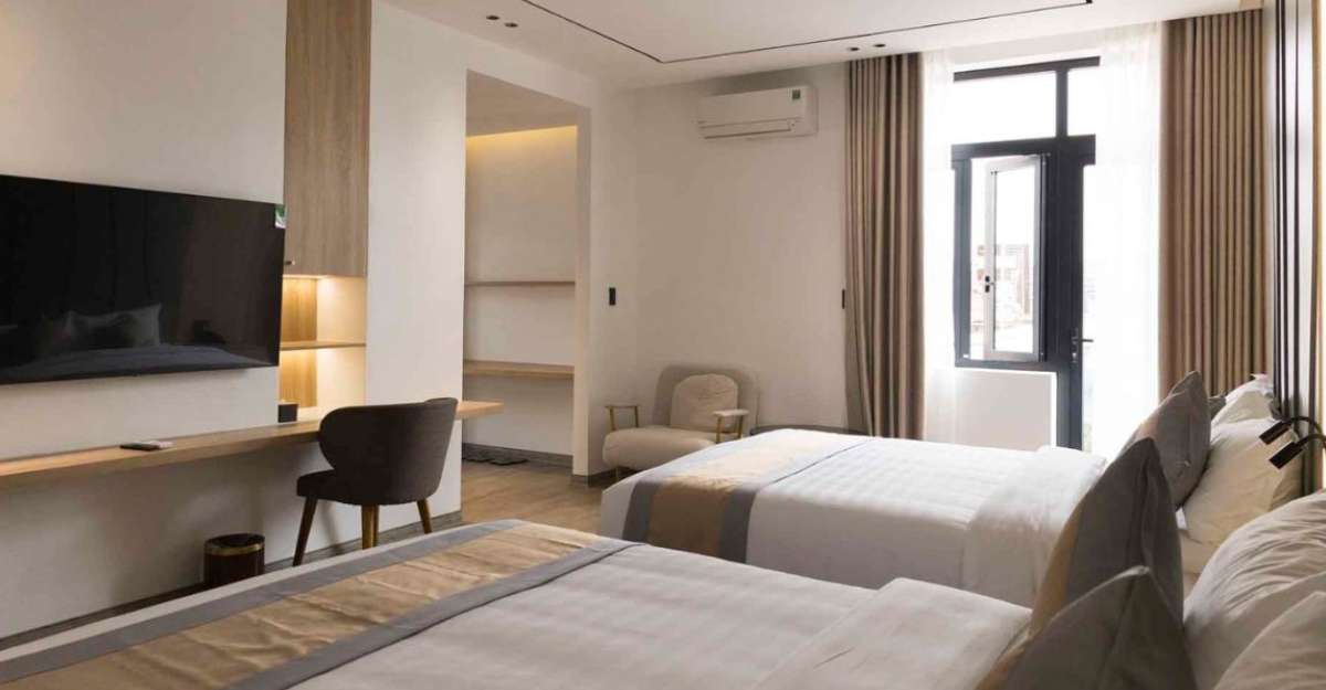 Không gian phòng Premium Family Suite tại Rosaleen Boutique Hotel Hue