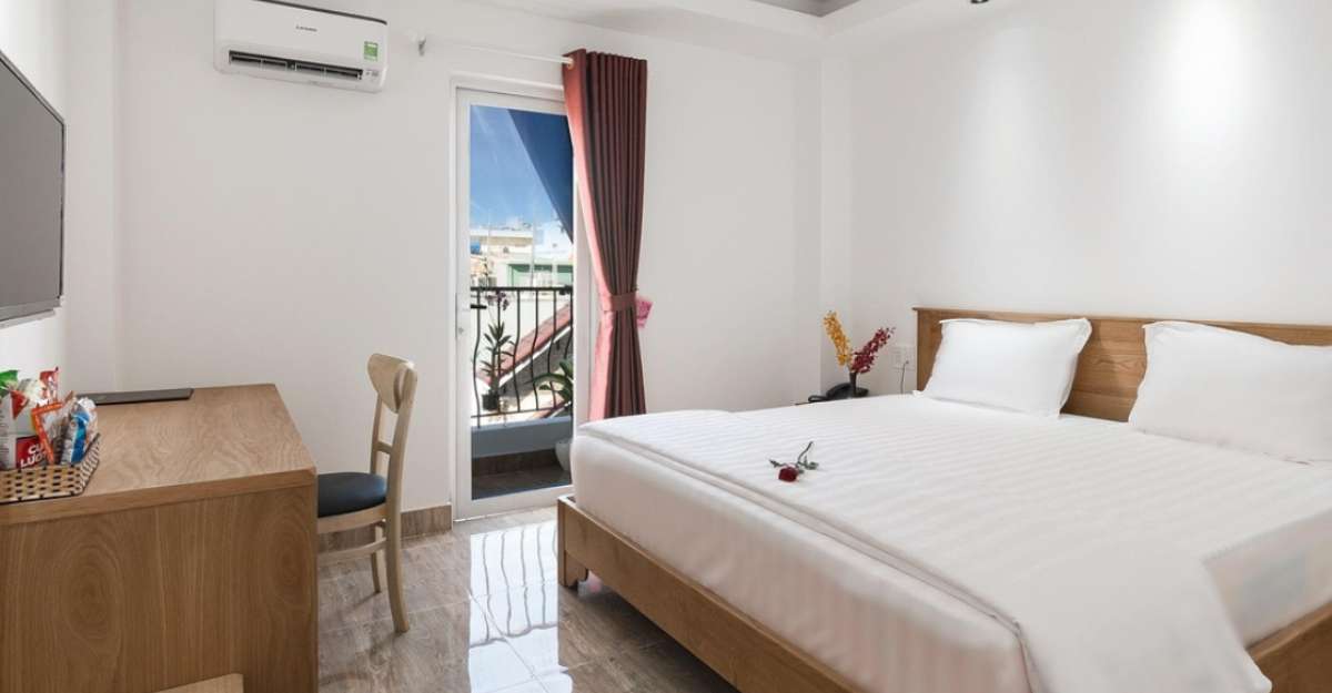 Không gian phòng nghỉ rộng rãi tại Veevoo Hotel