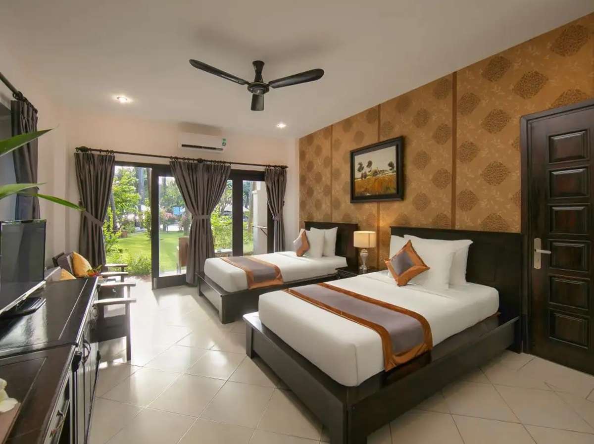 Phòng Deluxe Twin Garden View tại Sea Lion Beach Resort & Spa
