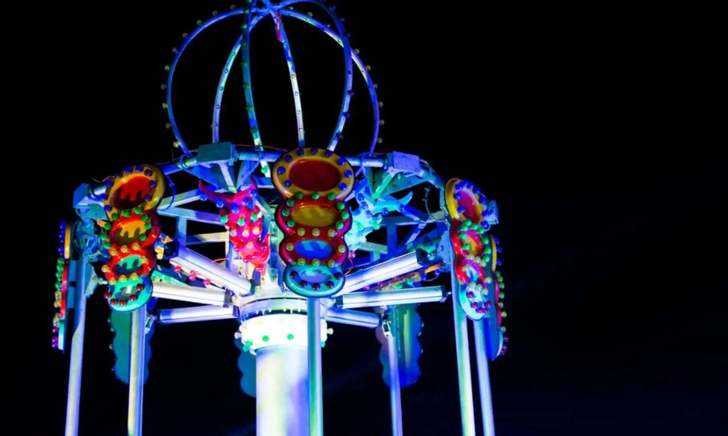 giá vé skytropolis indoor theme park